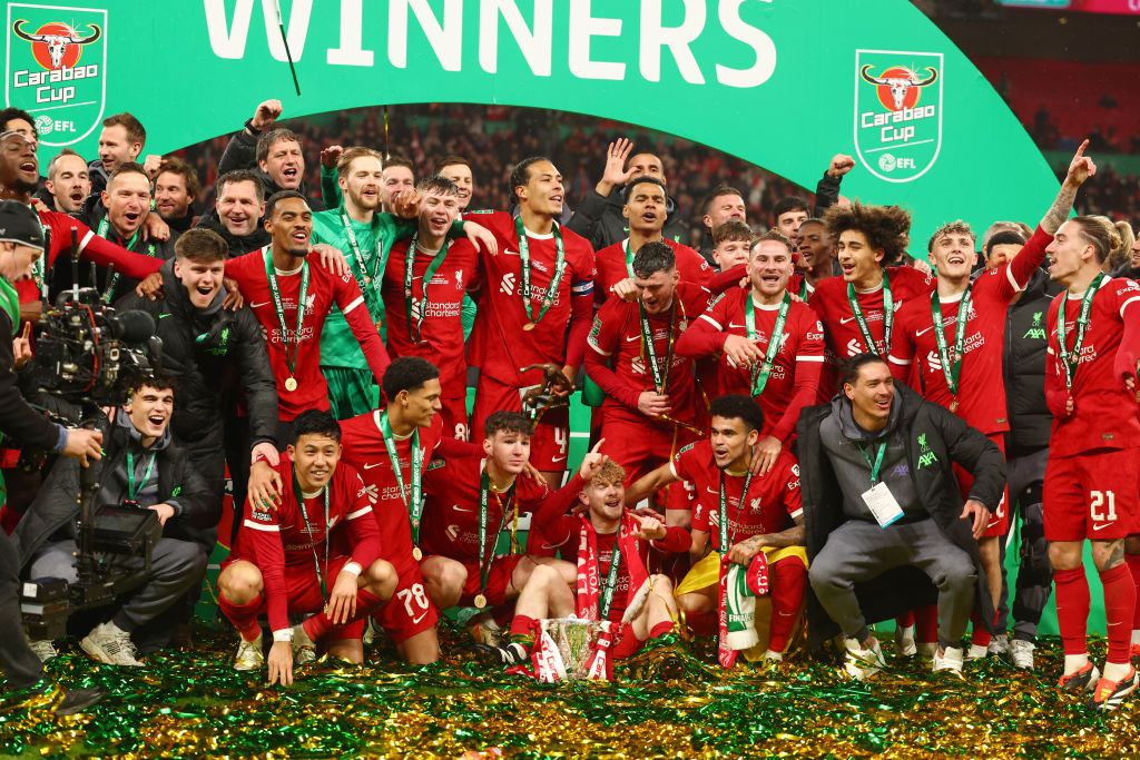 Party pe Wembley! Jurgen Klopp și jucătorii lui Liverpool s-au pozat cu trofeul Carabao Cup_5
