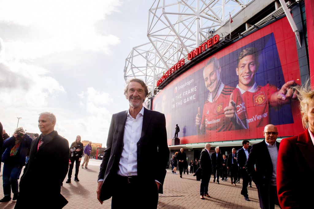 Manchester United buget clauze performanta Jim Ratcliffe schimbare contracte