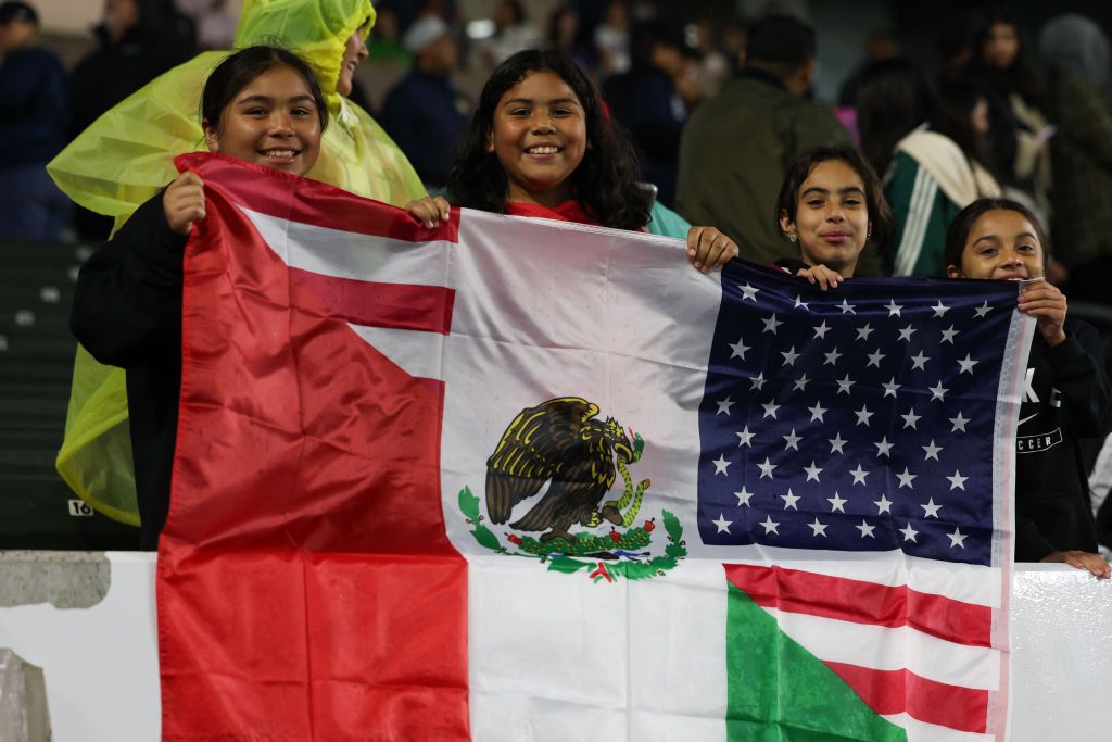 Umilință pentru SUA, deși au schimbat antrenorul! Mexic a învins naționala americană în California_19
