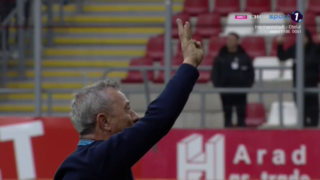 Mircea Rednic a spus tot la finalul meciului cu FCU Craiova! Ce mesaj a avut pentru fani și ce a însemnat gestul de la final_4