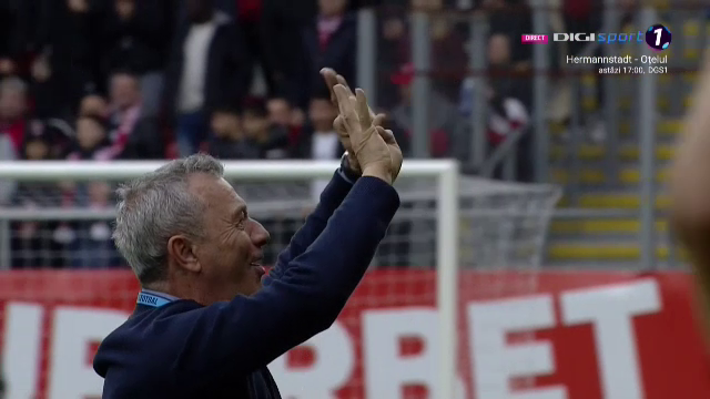 Mircea Rednic a spus tot la finalul meciului cu FCU Craiova! Ce mesaj a avut pentru fani și ce a însemnat gestul de la final_7