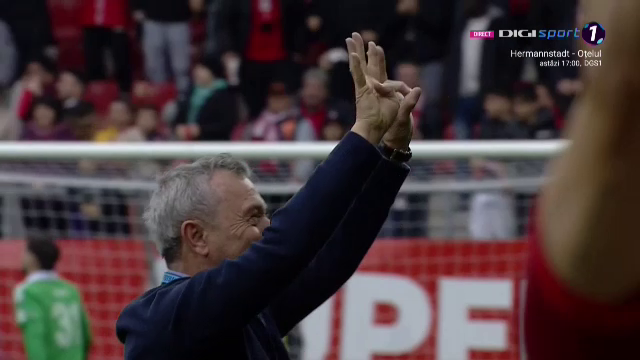 Mircea Rednic a spus tot la finalul meciului cu FCU Craiova! Ce mesaj a avut pentru fani și ce a însemnat gestul de la final_9