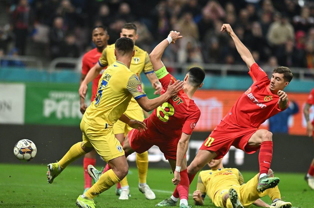 FCSB - Petrolul Ploiești 1-0 | Victorie după un final nebun! Liderul îi scoate pe oaspeți din lupta pentru play-off_4