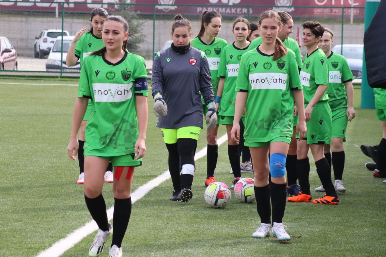Rapid a reușit o victorie la scor împotriva rivalei Dinamo în campionatul feminin!_15