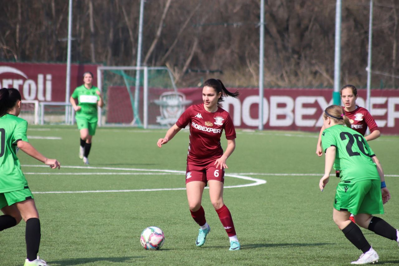 Rapid a reușit o victorie la scor împotriva rivalei Dinamo în campionatul feminin!_34