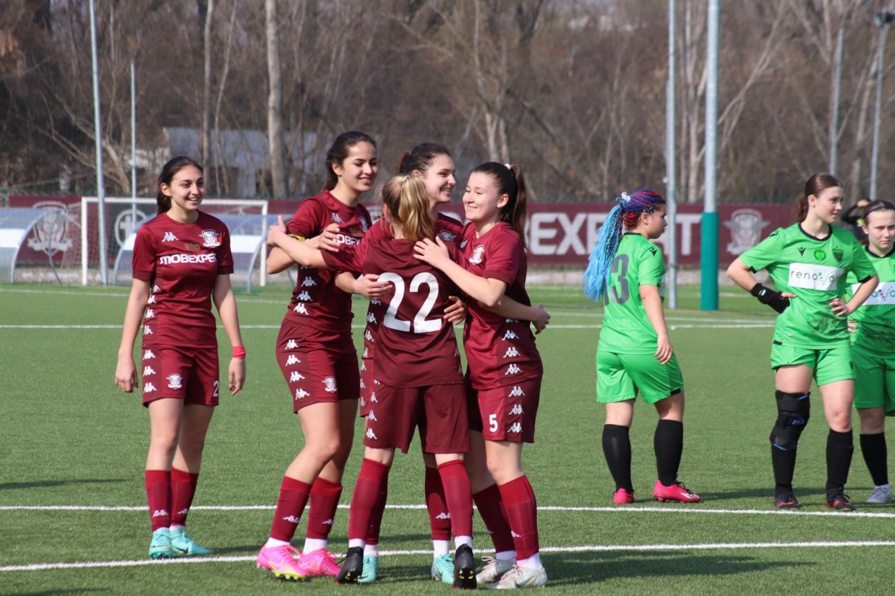 Rapid a reușit o victorie la scor împotriva rivalei Dinamo în campionatul feminin!_49