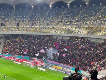 
	Atmosferă superbă la FCSB - Petrolul Ploiești! Fanii vicecampioanei au aruncat cu materiale pirotehnice în debutul meciului
