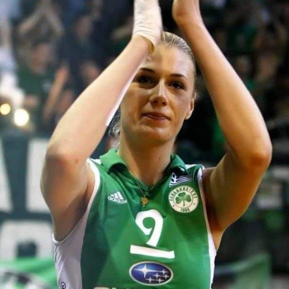 A murit Ruxandra Dumitrescu, numărul 9 devenit un idol la Panathinaikos! Grecii i-au retras tricoul în semn de respect_5