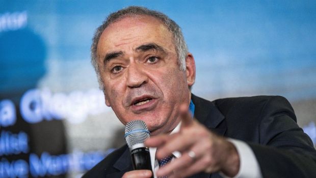 
	Halucinant! Vladimir Putin l-a pus pe campionul mondial la șah Garry Kasparov pe lista de &rdquo;teroriști și extremiști&rdquo; din Rusia
