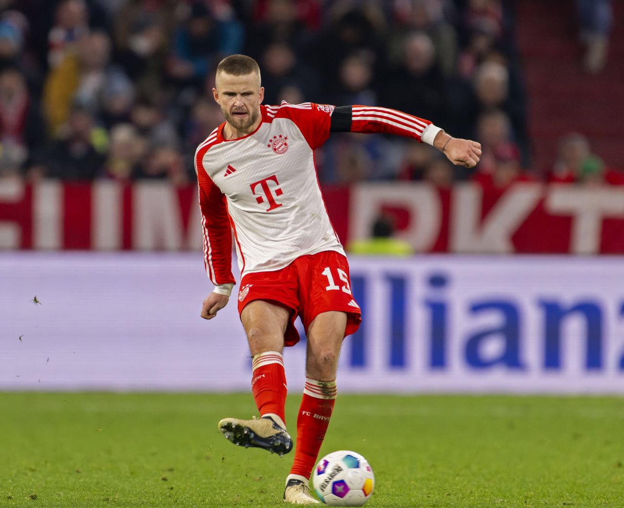 Drăgușin i-a zis „NU” lui Bayern și a jucat opt minute în două luni! Înlocuitorul său la Munchen e titular și recordman_2