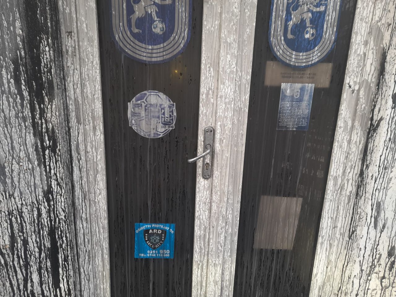 Sediul FCU Craiova, vandalizat cu o zi înainte de derby-ul Olteniei_11