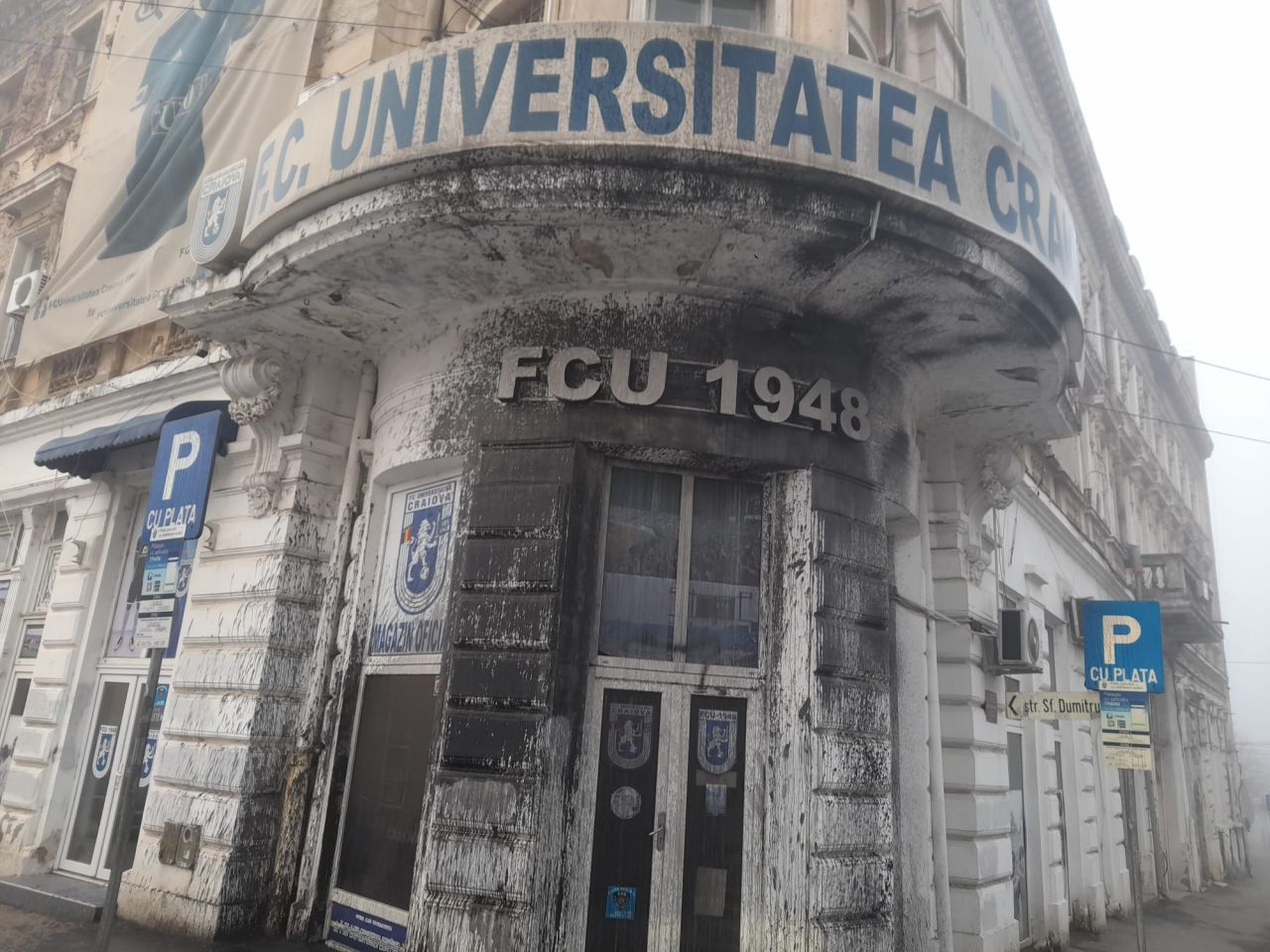 Sediul FCU Craiova, vandalizat cu o zi înainte de derby-ul Olteniei_4