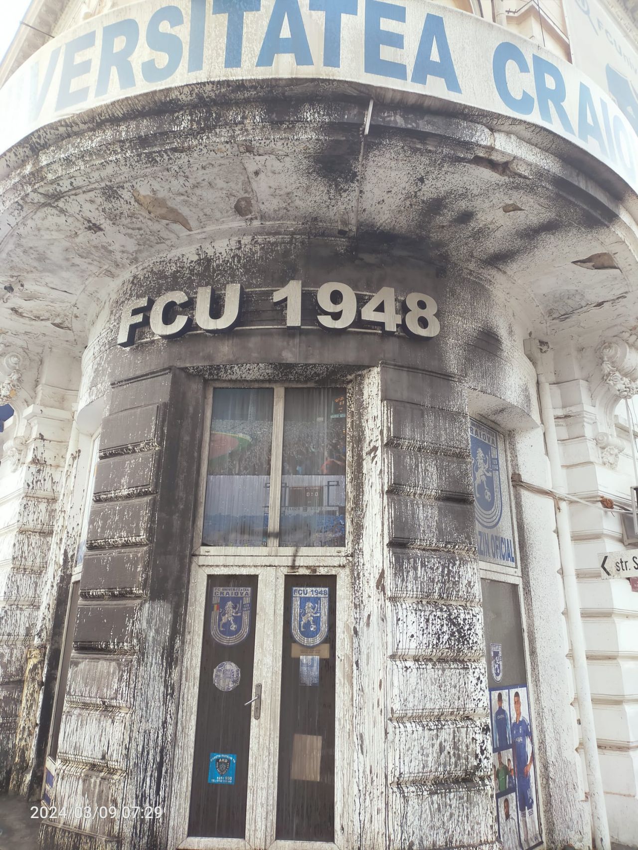 Sediul FCU Craiova, vandalizat cu o zi înainte de derby-ul Olteniei_9