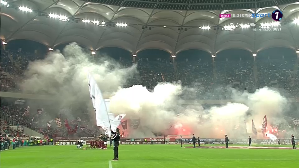 Atmosferă incendiară înainte de startul derby-ului Rapid - FCSB! Cum a arătat duelul galeriilor, în tribune_7