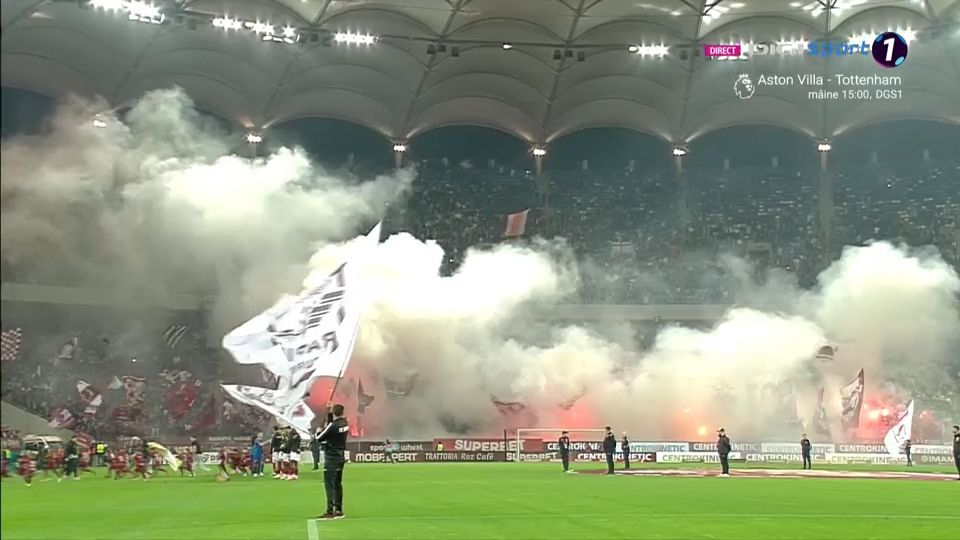 Atmosferă incendiară înainte de startul derby-ului Rapid - FCSB! Cum a arătat duelul galeriilor, în tribune_9