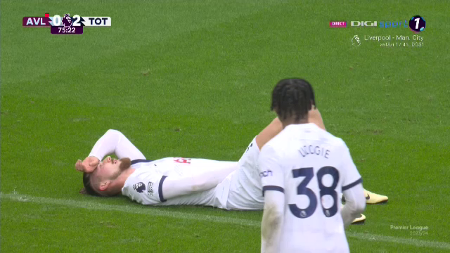 Sub centură! Radu Drăgușin a încasat o lovitură zdravănă în Aston Villa - Tottenham și s-a trântit pe gazon_3