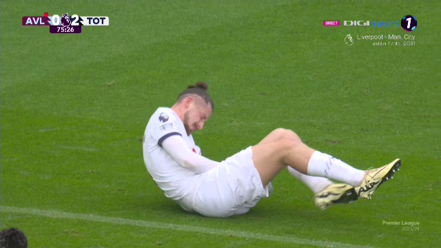 Sub centură! Radu Drăgușin a încasat o lovitură zdravănă în Aston Villa - Tottenham și s-a trântit pe gazon_6