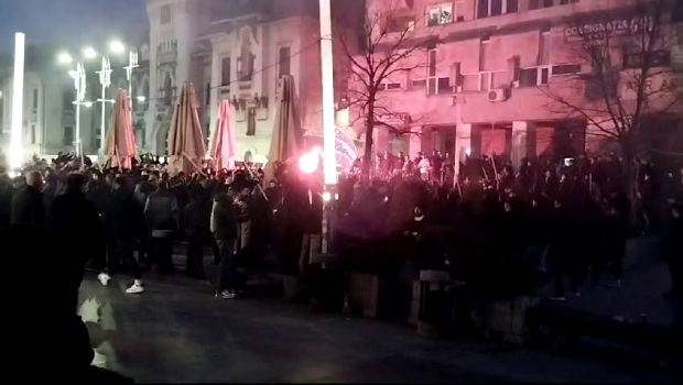 
	Fanii Universității Craiova au făcut show înainte de derby-ul cu FCU! Atmosferă genială în centrul orașului
