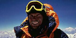 Cătălin Oprișan spune povestea alpinistului care-a făcut ce-a vrut din munți. ”Suedezul nebun” a cucerit Everestul pe bicicletă!_6