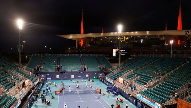 
	Arabia Saudită îngroapă tenisul în bani! Un miliard de euro pus la bătaie și un ultimatum
