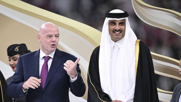 
	Ce-ai făcut, Gianni?! Qatar va găzdui următoarele 5 ediții de Campionat Mondial, care se va juca de acum înainte în fiecare an
