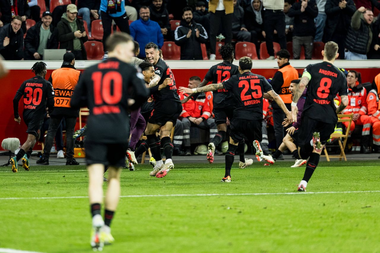 Patrik Schick Fantastick! Atacantul lui Bayer Leverkusen, la trei goluri consecutive și decisive marcate după minutul 90 în Europa League_6