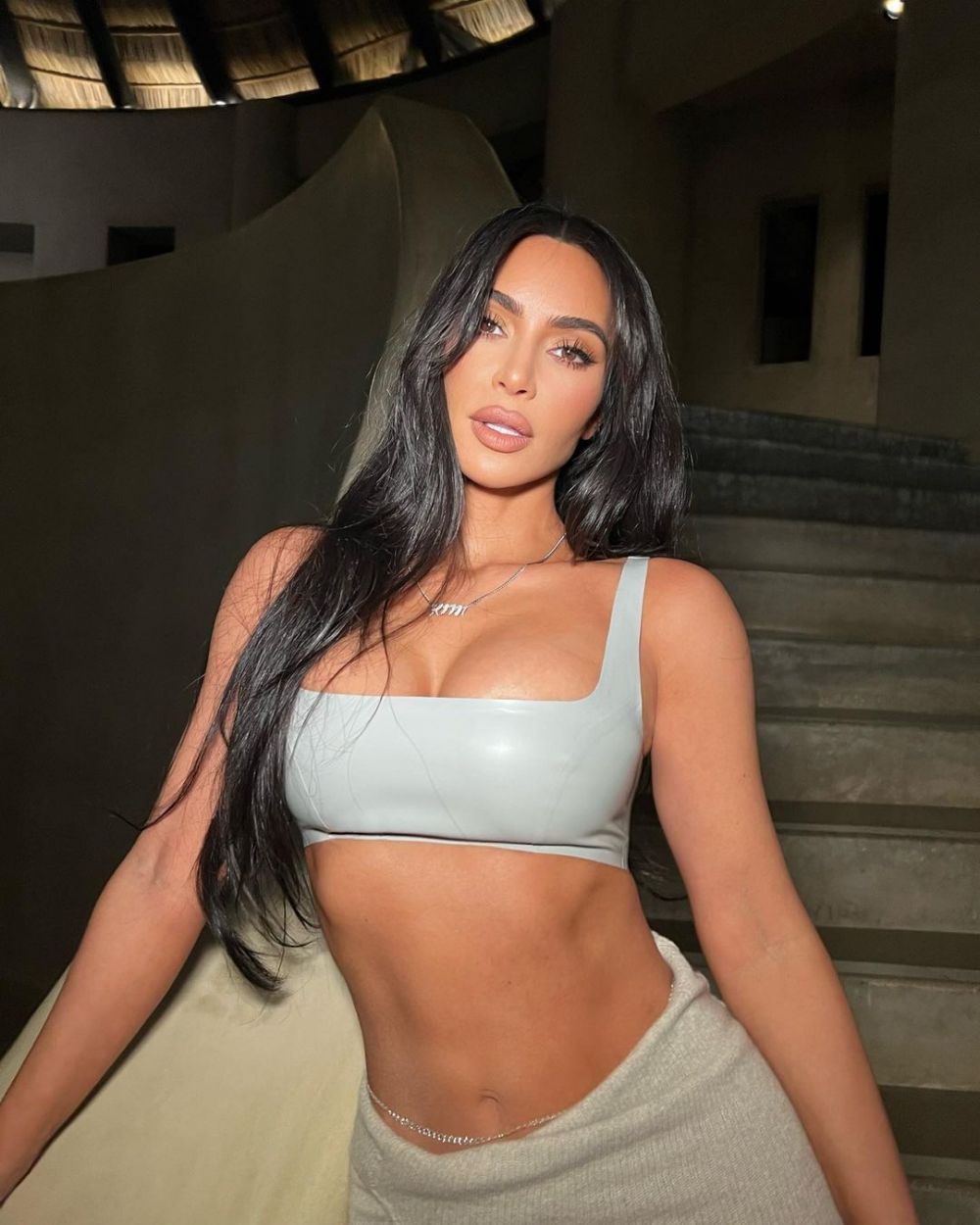 Cel mai sexy model de pe Instagram și-a luat bilete la EURO 2024! La ce meciuri va fi prezentă Kim Kardashian_44
