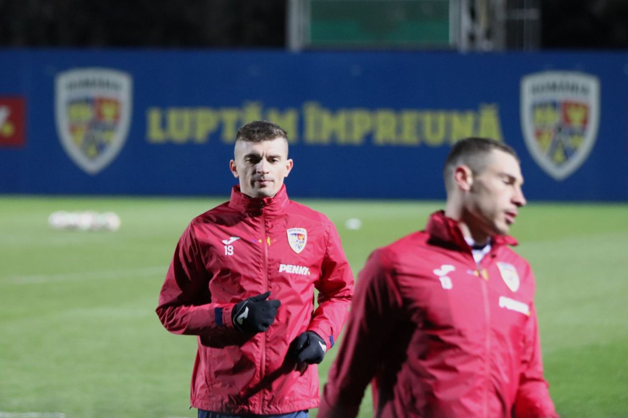 Edi Iordănescu și "tricolorii", chinuiți de frig la antrenamentul oficial de dinaintea meciului cu Irlanda de Nord_32