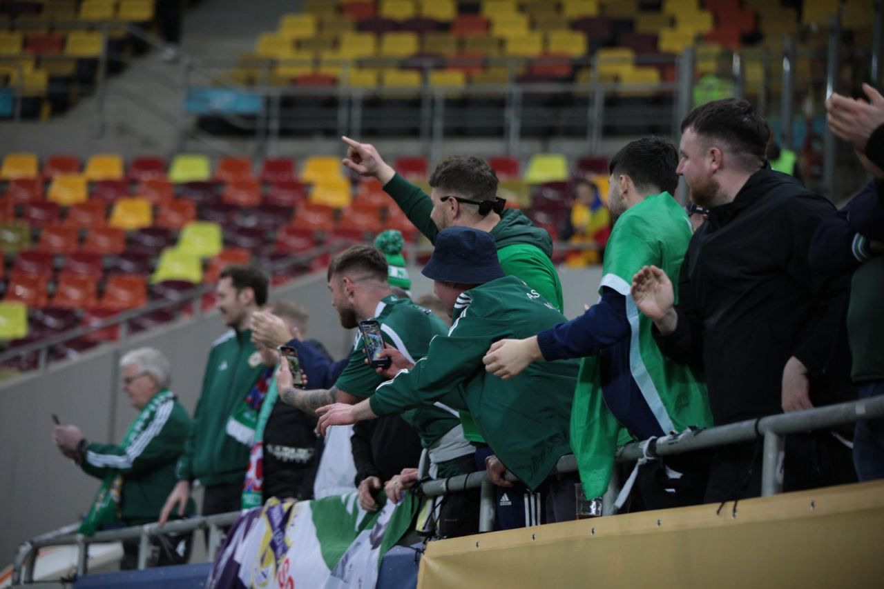 Cum a fost surprins Ianis Hagi la finalul meciului România - Irlanda de Nord + Ce au făcut fanii adversarilor_6