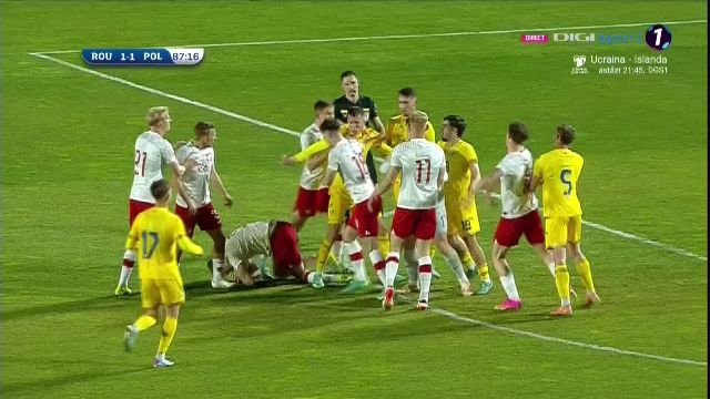 Tensiune la cote maxime! Momentul care a înghețat inima fanilor: Ce s-a întâmplat în minutul 87 în România - Polonia U20_5