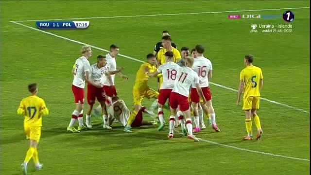 Tensiune la cote maxime! Momentul care a înghețat inima fanilor: Ce s-a întâmplat în minutul 87 în România - Polonia U20_6