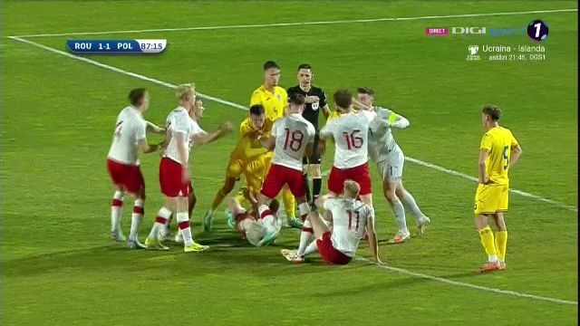 Tensiune la cote maxime! Momentul care a înghețat inima fanilor: Ce s-a întâmplat în minutul 87 în România - Polonia U20_8
