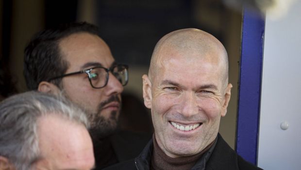 
	Echipa care pune la cale un scenariu ireal: Zinedine Zidane antrenor, Franck Ribery secund!
