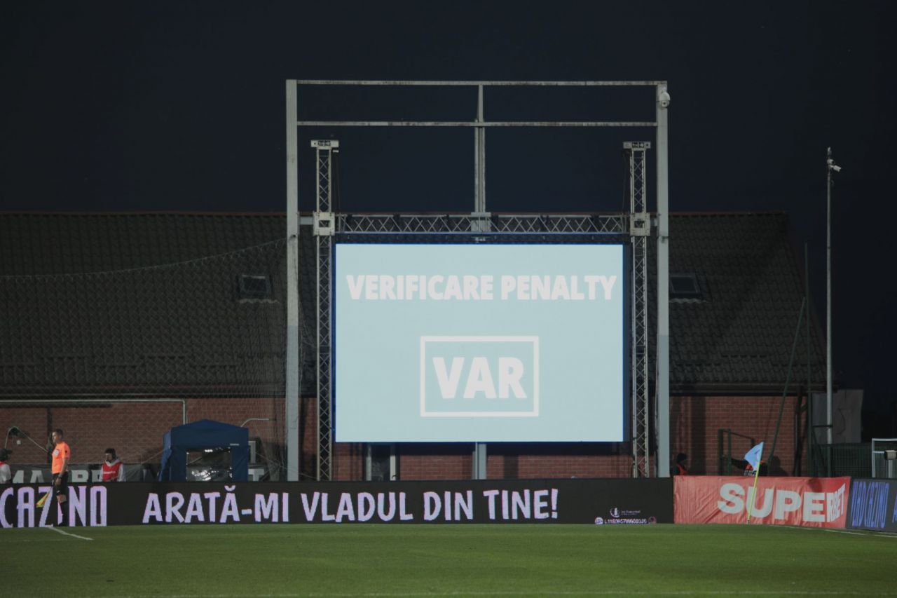 „Nu înțeleg VAR-ul ăsta!” Verdict clar al lui Prunea după ce a văzut penalty-ul primit de FCSB _2