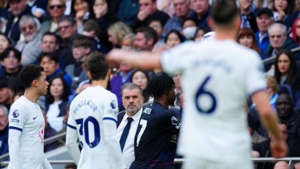 
	Remarca lui Ange Postecoglou, după ce Tottenham a primit gol în minutul 3 cu Radu Drăgușin titular: &rdquo;Dezamăgit!&rdquo;
