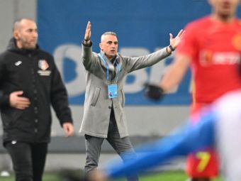 
	Ivaylo Petev a explicat de ce l-a înlocuit la pauză pe Andrei Ivan la FCSB - Universitatea Craiova
