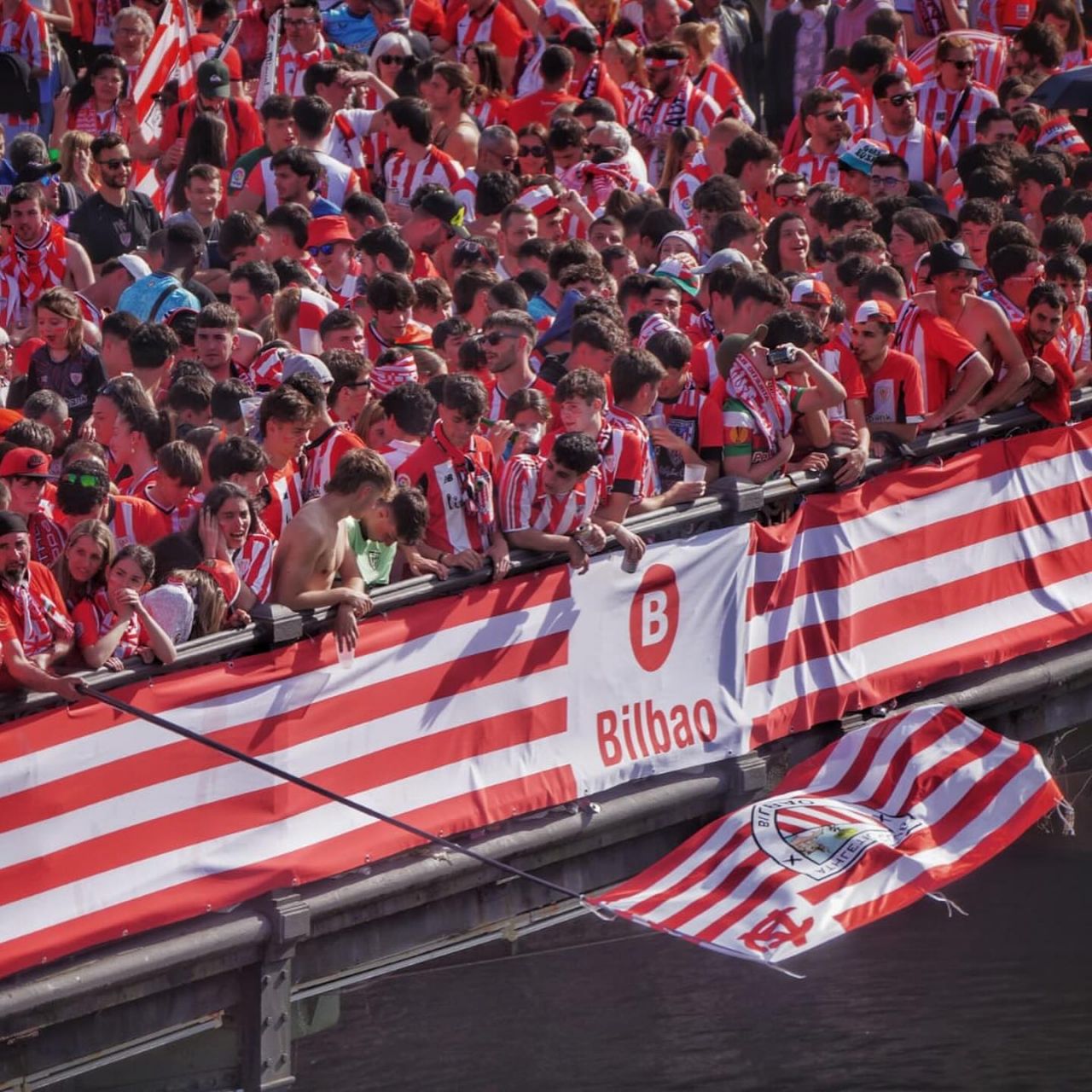 Imagini fabuloase la Bilbao, peste 1 milion de oameni au sărbătorit câștigarea Cupei Spaniei de Athletic, simbolul Țării Bascilor!_19