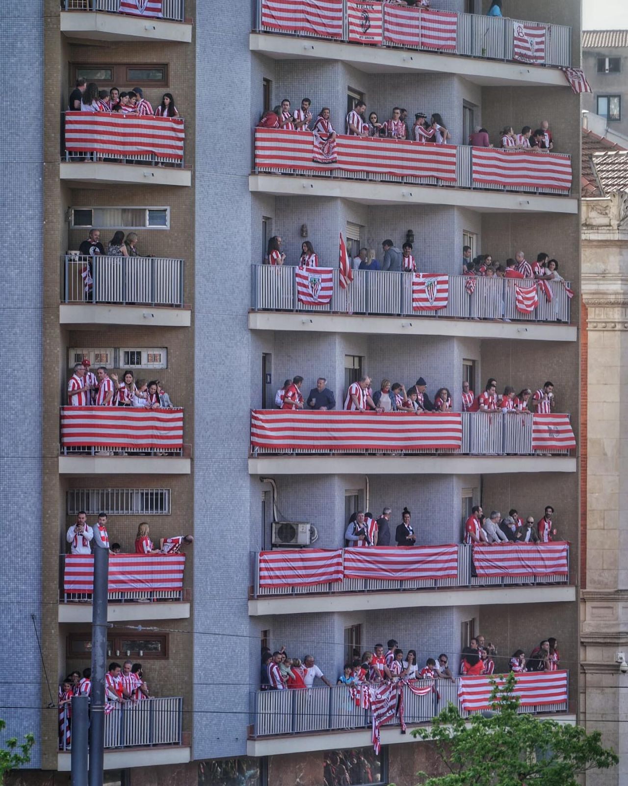 Imagini fabuloase la Bilbao, peste 1 milion de oameni au sărbătorit câștigarea Cupei Spaniei de Athletic, simbolul Țării Bascilor!_15