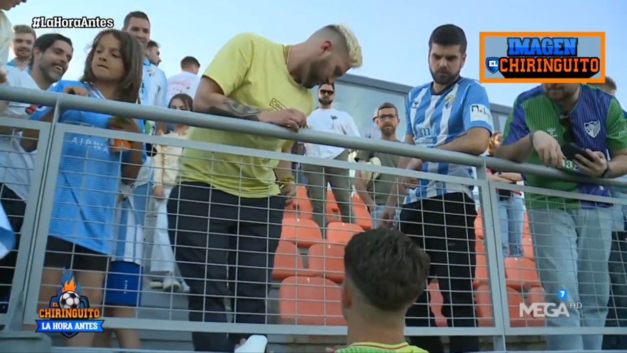 Scene nemaiîntâlnite în fotbalul spaniol! Un jucător i-a vândut tricoul unui suporter pentru 50 de euro: ”Clubul ne taxează!”_3