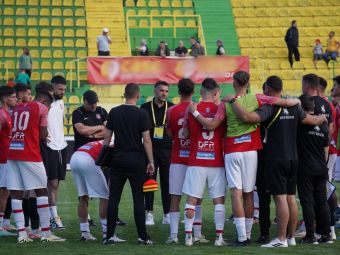 
	Claudiu Niculescu a anunțat dacă va continua sau nu la CSC Șelimbăr, echipă aflată pe poziția secundă în Liga 2!
