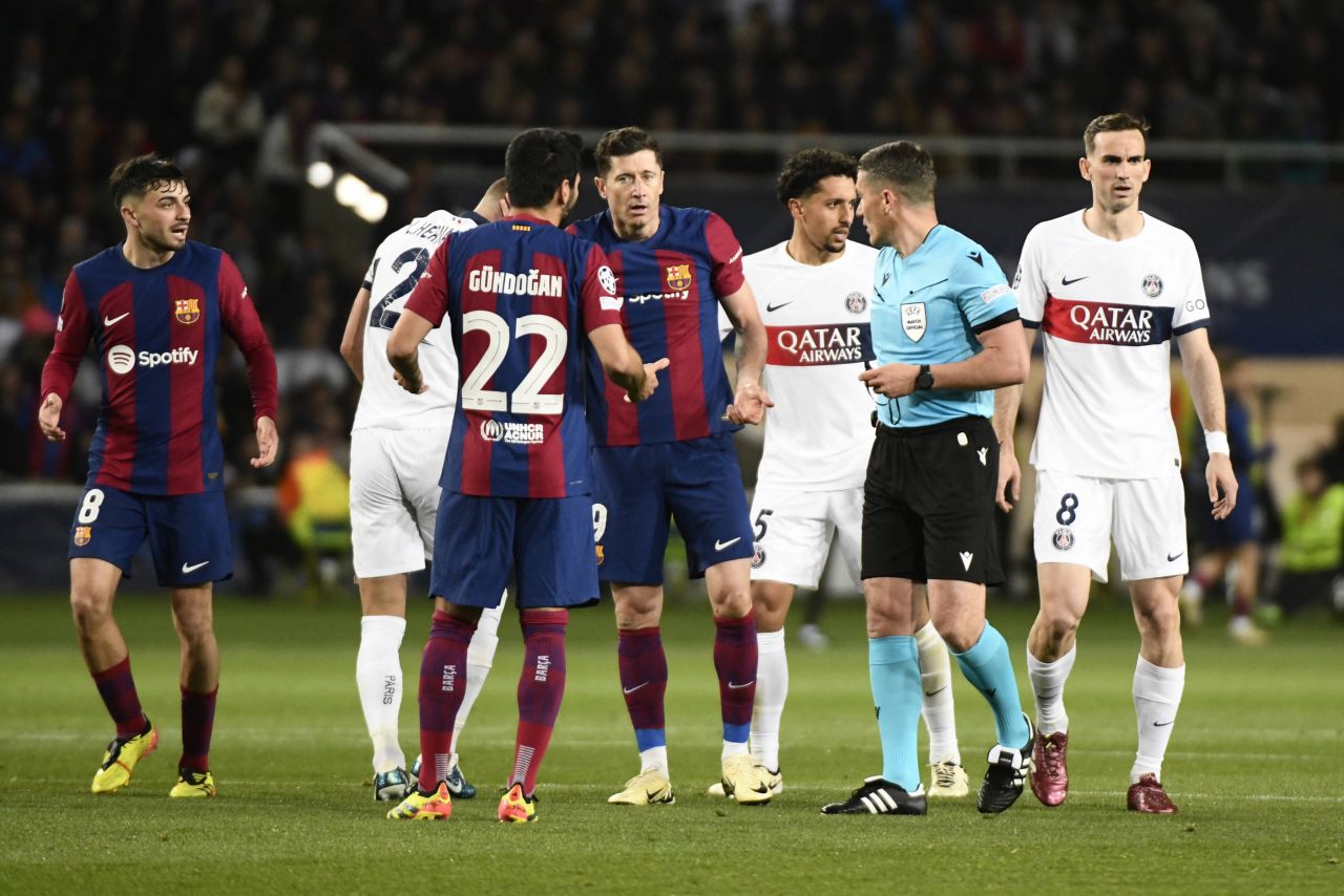 Istvan Kovacs, ”arbitraj suspect” la FC Barcelona - PSG 1-4! Presa catalană îl distruge pe centralul român_8