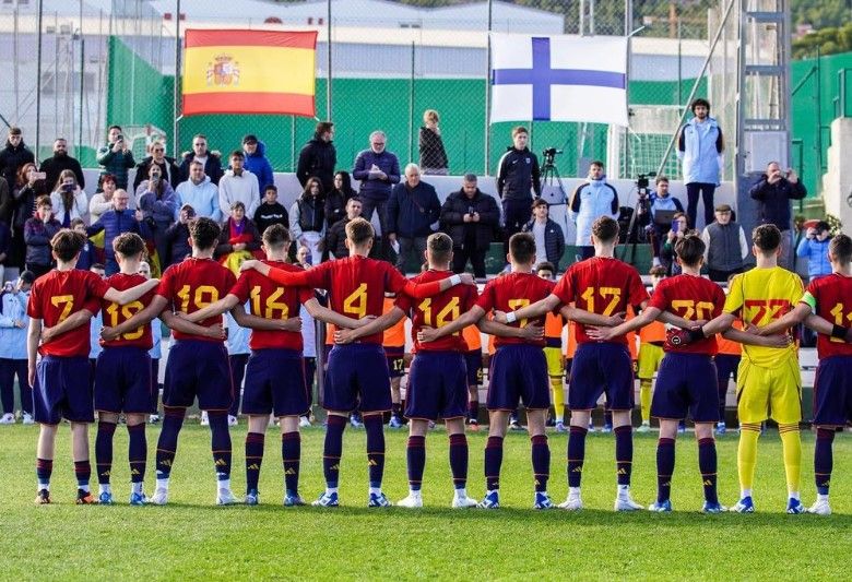 Se naște ”Furia Rumana”! Nu unul, nu doi, ci trei fotbaliști români sunt la aceeași națională a Spaniei: ”Am fost și nu am fost surprinși”_13