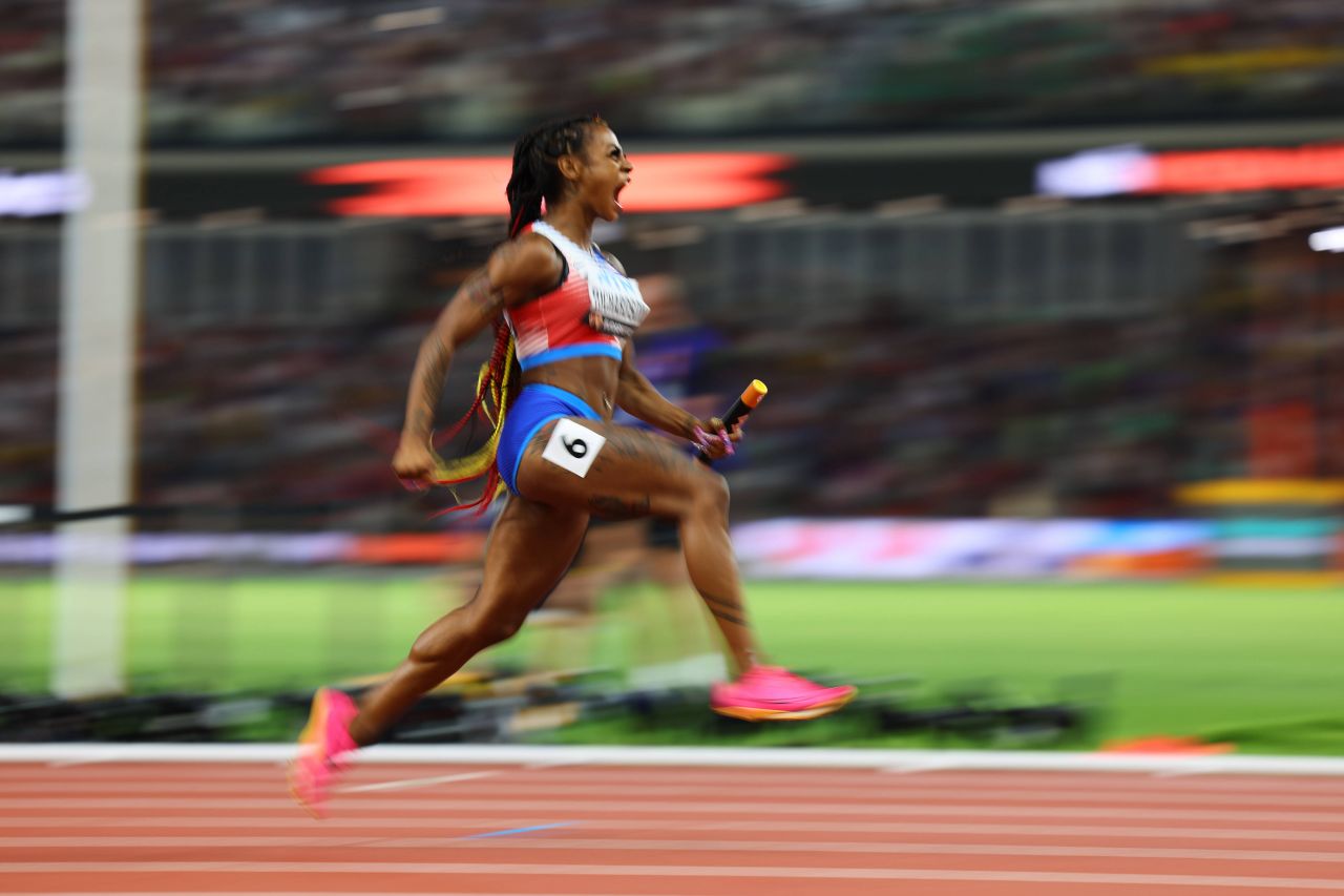 Extravaganta Sha'Carri Richardson, marea favorită la aurul olimpic la 100 de metri, a început sezonul!_26