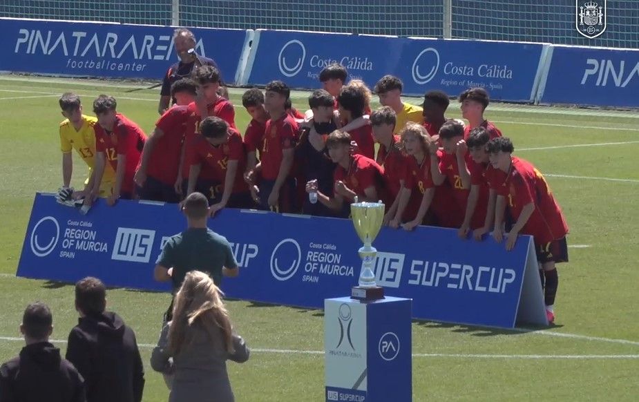 Ares Căpățână, fotbalist la Leganes, a debutat pentru naționala Spaniei și a câștigat primul trofeu! ”A fost emoționant”_3