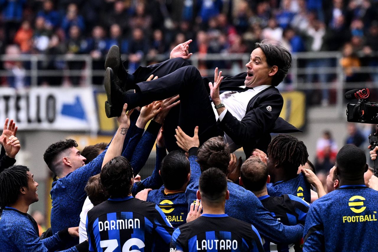 Sărbătoare imensă în Serie A! Inter Milano a celebrat alături de suporteri al 20-lea Scudetto din istoria clubului_11