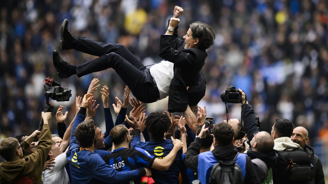 Sărbătoare imensă în Serie A! Inter Milano a celebrat alături de suporteri al 20-lea Scudetto din istoria clubului_31