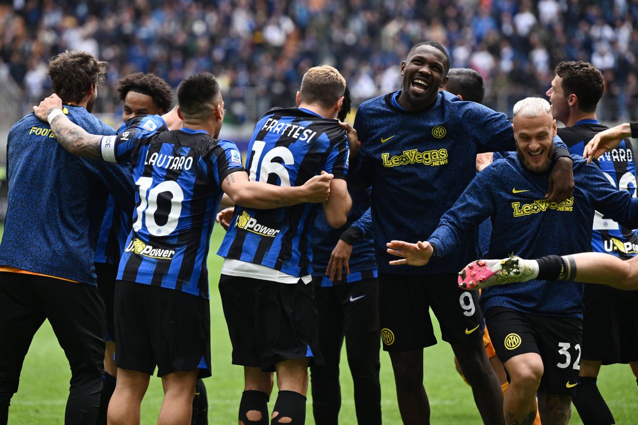 Sărbătoare imensă în Serie A! Inter Milano a celebrat alături de suporteri al 20-lea Scudetto din istoria clubului_7