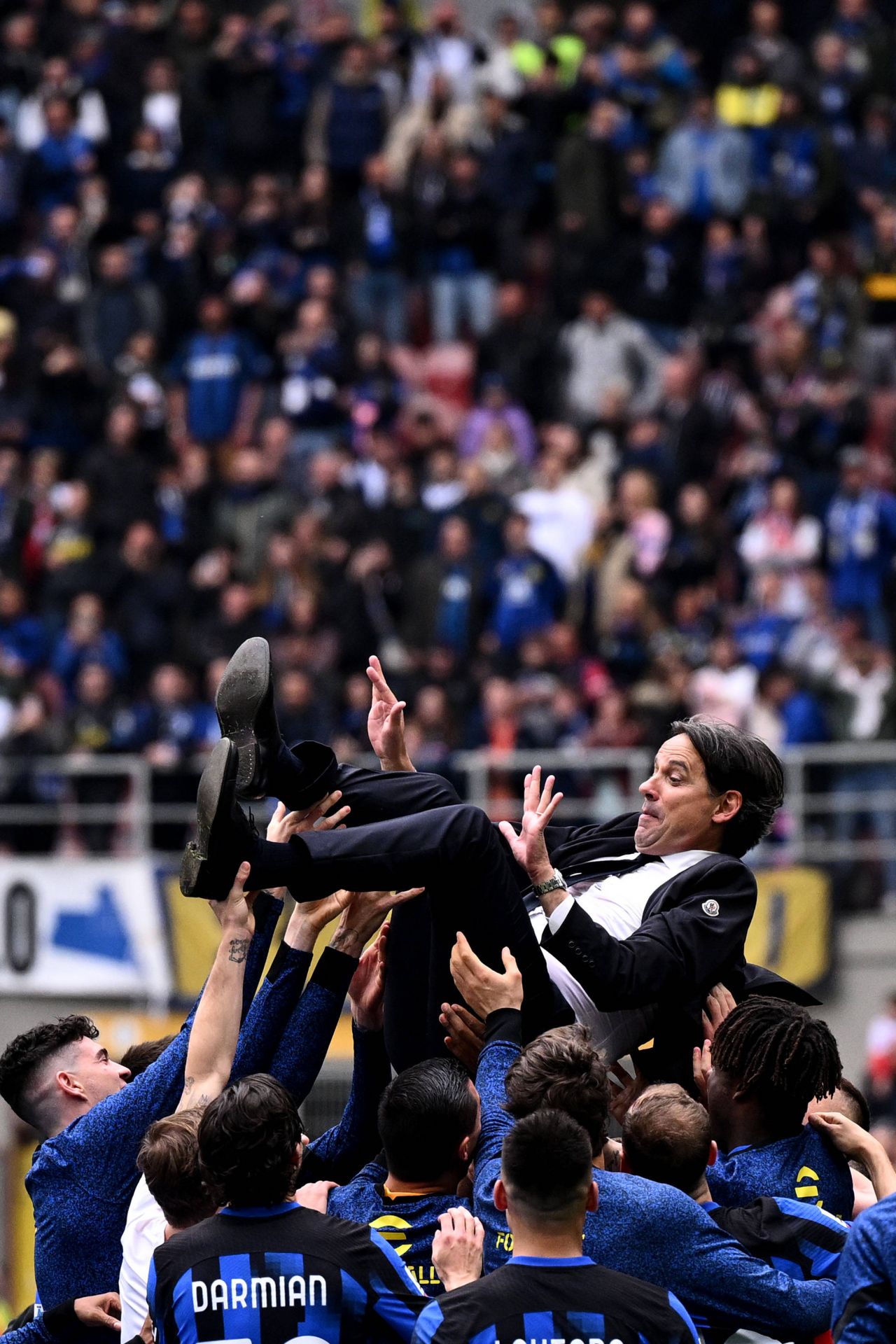 Sărbătoare imensă în Serie A! Inter Milano a celebrat alături de suporteri al 20-lea Scudetto din istoria clubului_9