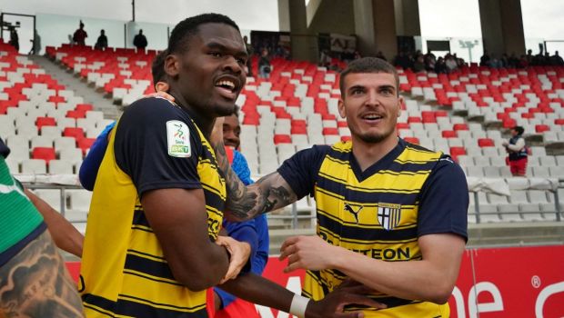 Parma a promovat în Serie A! Performanță remarcabilă pentru Dennis Man și Valentin Mihăilă