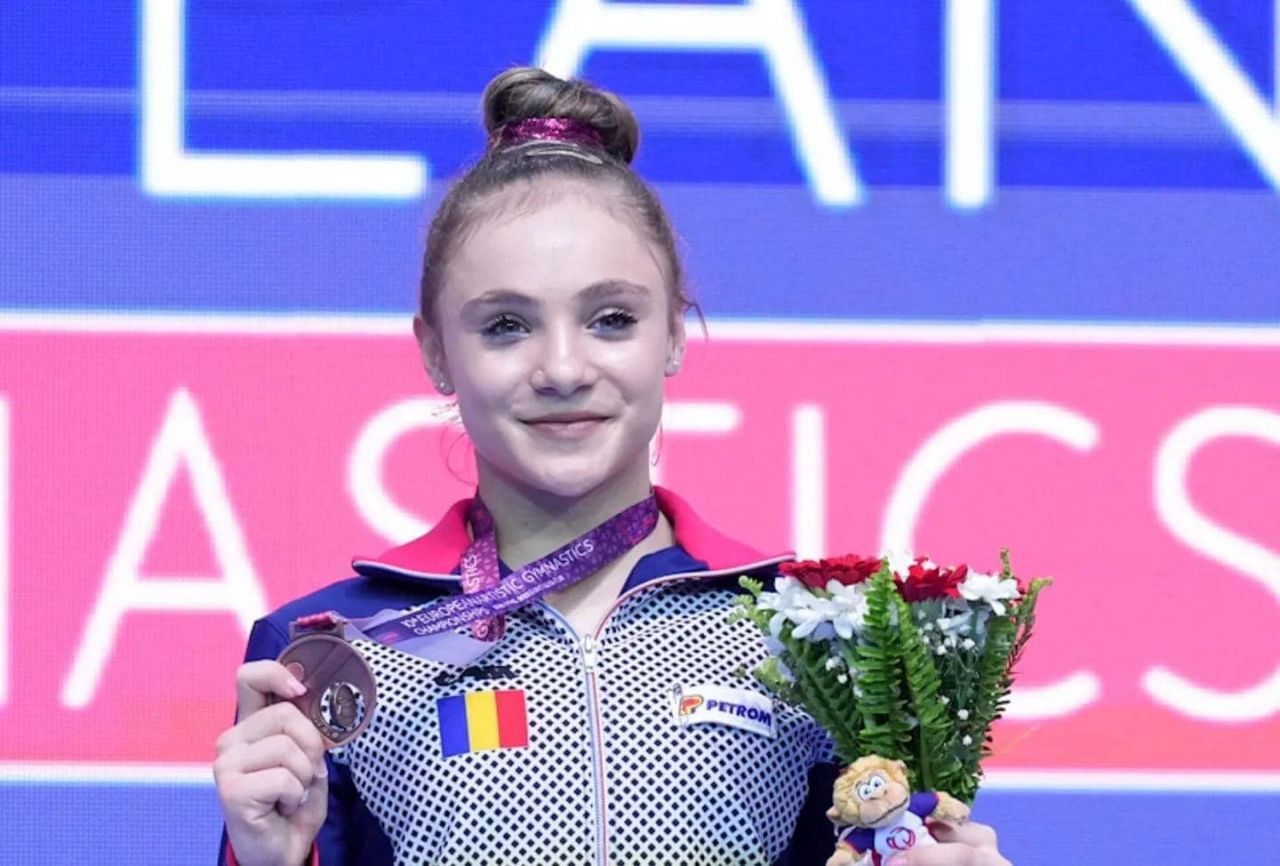 România, ca pe vremuri! Sabrina Voinea a cucerit medalia de argint la Campionatul European de gimnastică_4